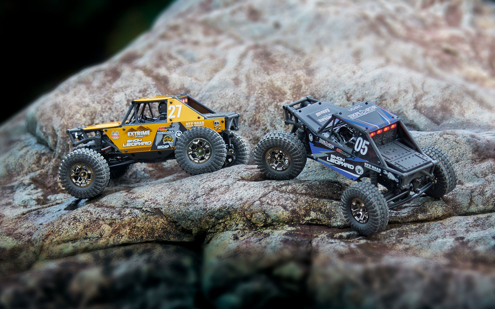 UCX2405PRO 1/24 4WD RC Rock Crawler RTR | 2S Battery & 4WS Brushless